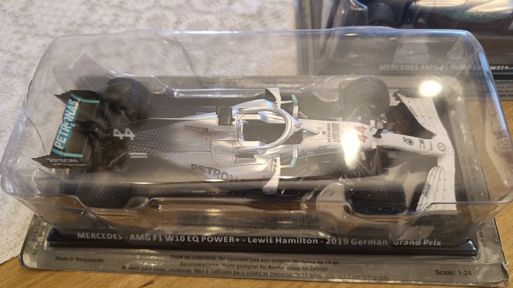 Masinute ,machete Formula1 Lewis Hamilton AMG mercedes 1.24