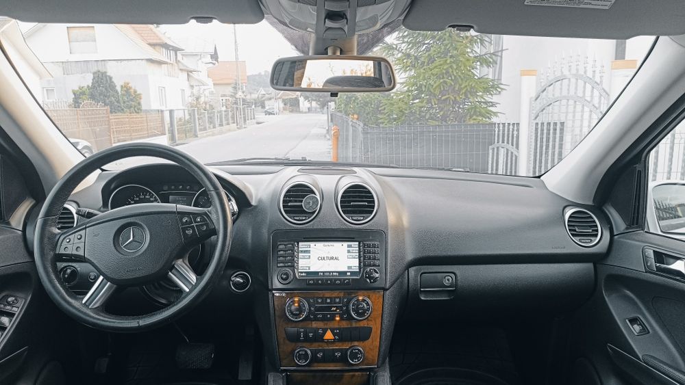 Mercedes-Benz ML 320