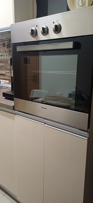 Cuptor electric incorporabil