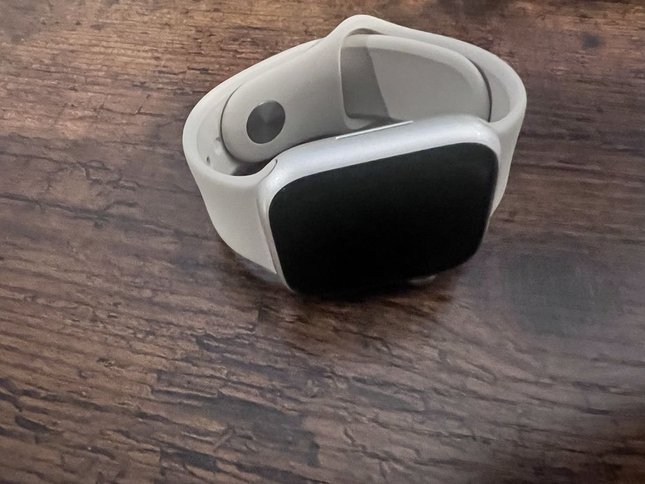 Apple Watch Series 8 – Отлично състояние, с малка драскотина на екрана