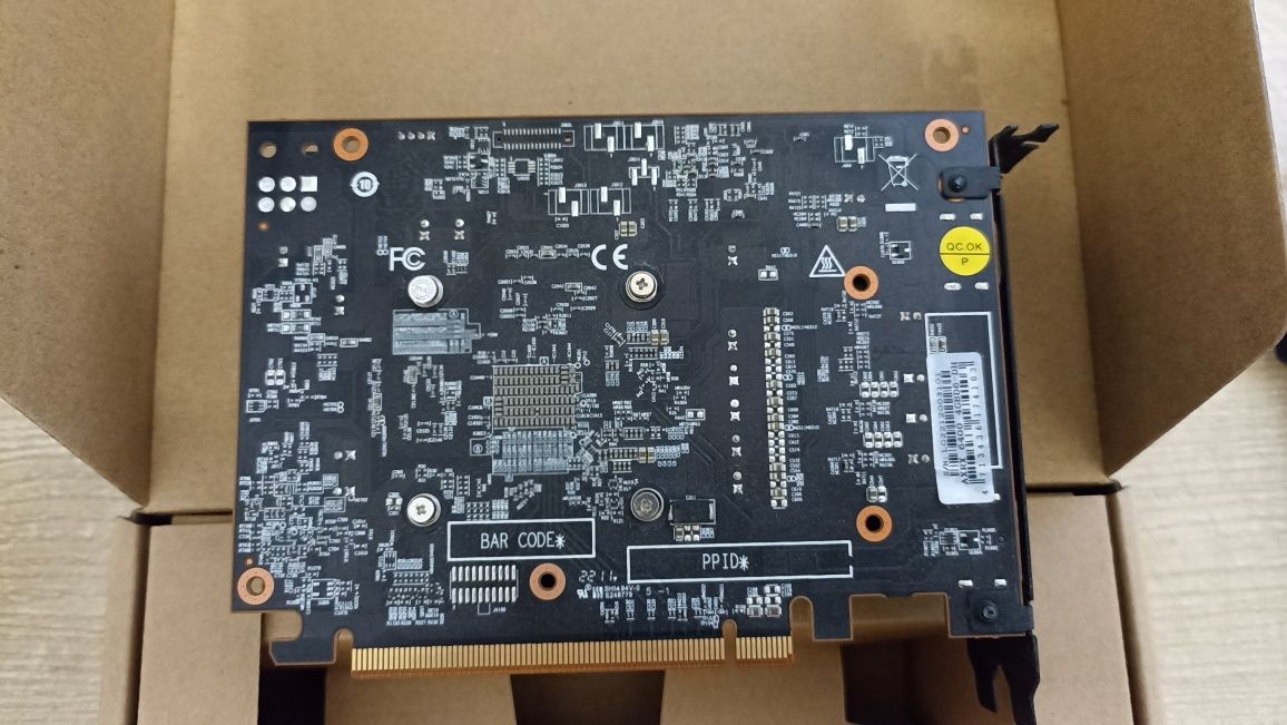 Видеокарта RX 6400 4GB GDDR6