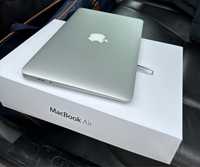 MacBook Air 11' inch, procesor i5/4GB RAM/HDD 128GB