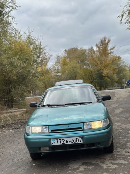 Продам ваз 21102 в отличном состьяни