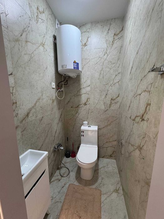 3 xonali xonadon sotiladi