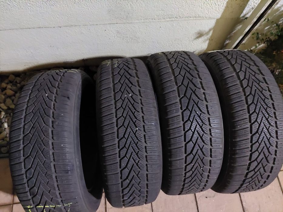 Cauciucuri iarna Semperit 205/60/16 impecabile