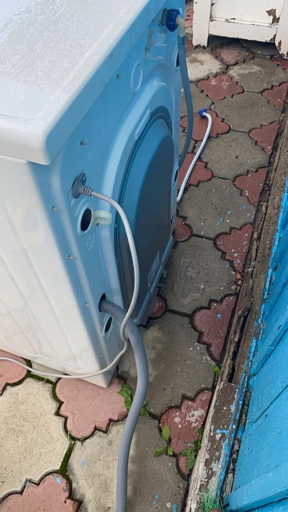 Продам стиральную машину