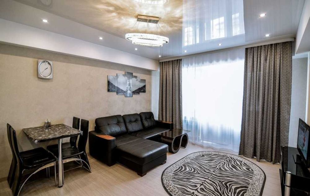 Дава се под наем Двустаен апартамент в Пловдив, Център - 60 кв.м за 229.5 € - Снимка #2