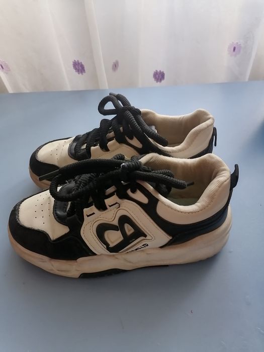 Adidași pentru copii (8 perechi)