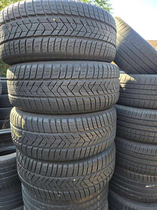 4бр. 245 45 18 Pirelli RunFlat зимни.