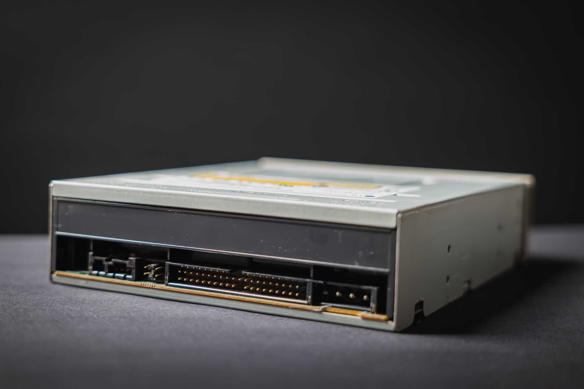 LG CD-R/RW Drive GCE-8526B