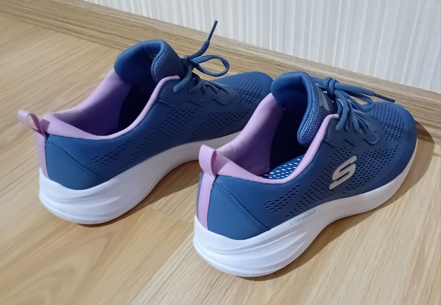 Дамски обувки Skechers 40 номер 27см стелка мемори пяна