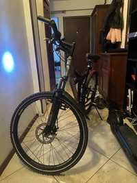 Bicicleta full suspension