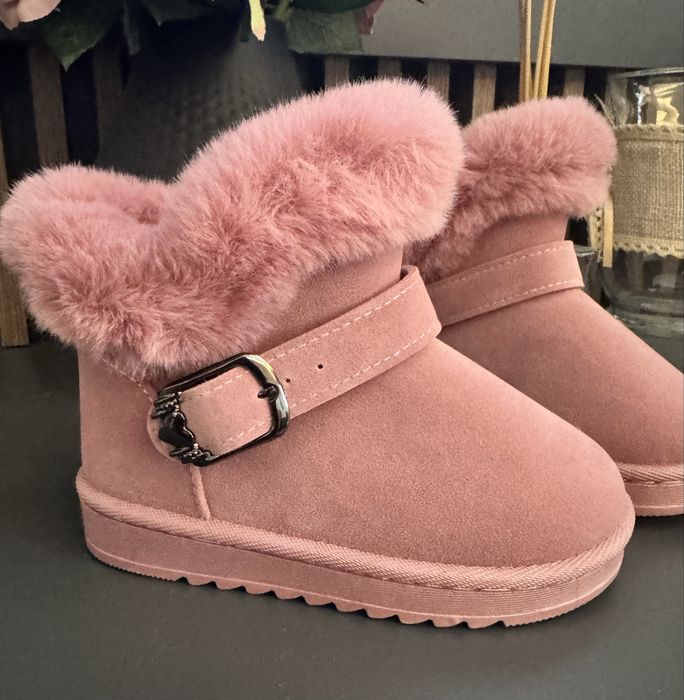 Детски апрески в розово с пух