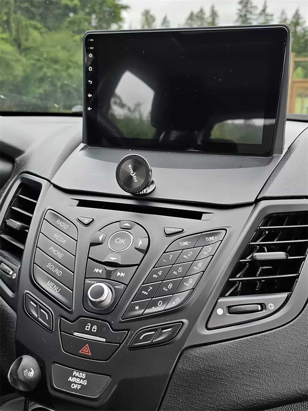 Мултимедия Двоен дин Навигация за Ford Fiesta 2009-2014 Android 2DIN
