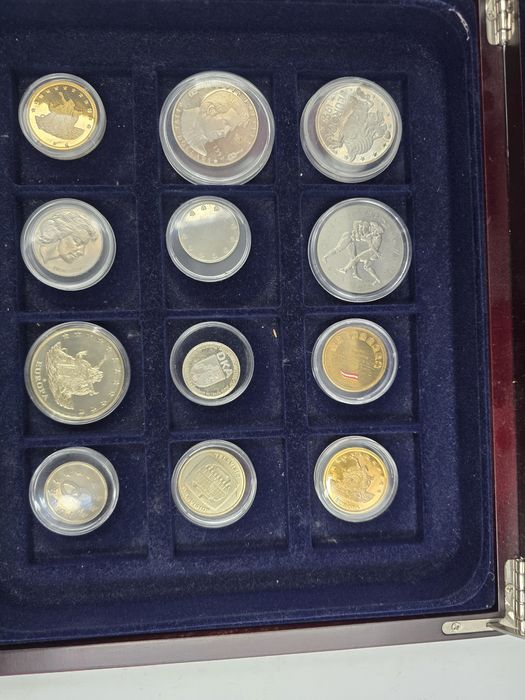 Colecție medalii, monezi