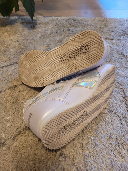 Vand adidasi fete Reebok