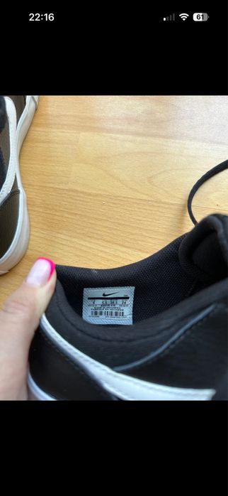 Adidasi dama nepurtati