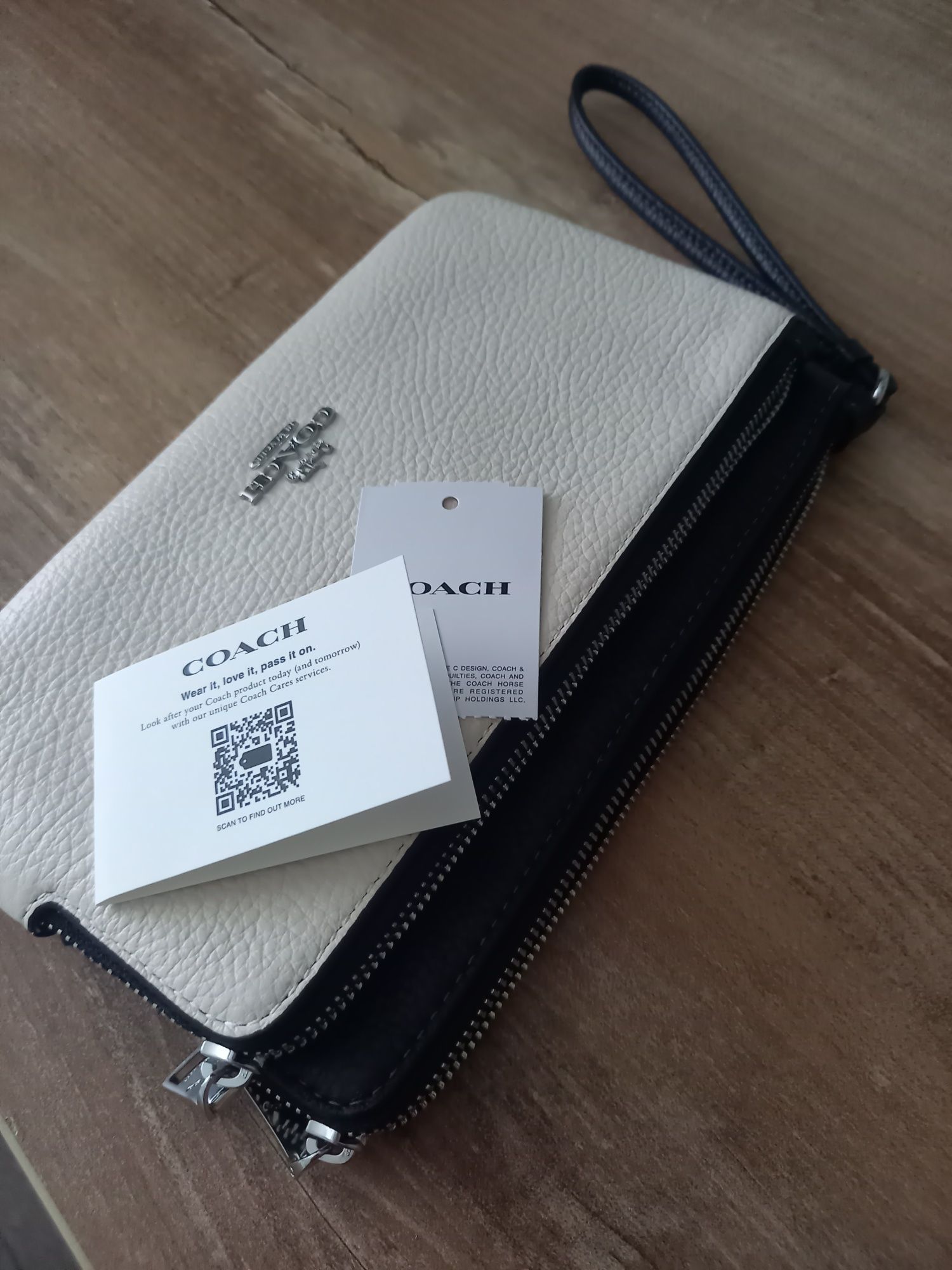 Мини чантичка Coach