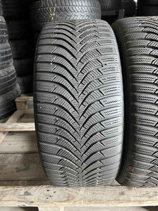 2 anvelope de iarna 225/45/17 Hankook!