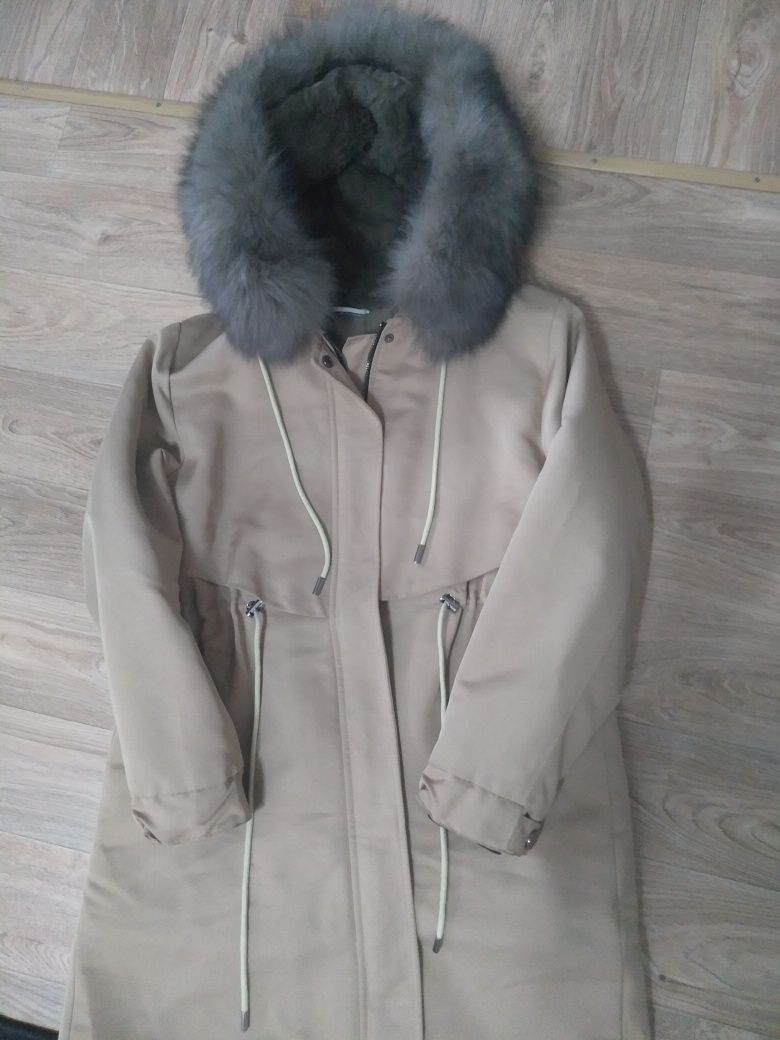 Продам куртку женскую парку(зима)