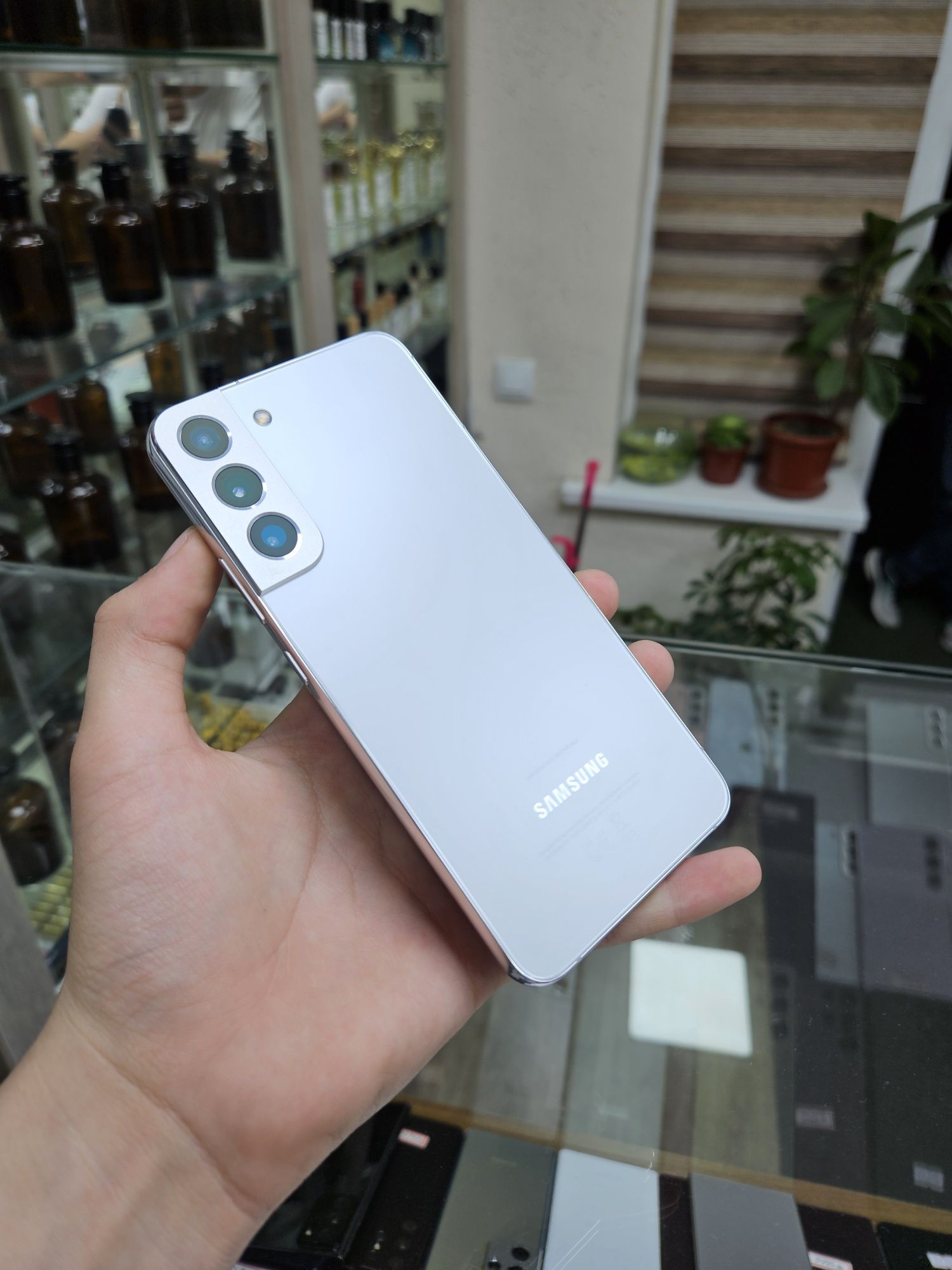 Samsung  S22+  5G