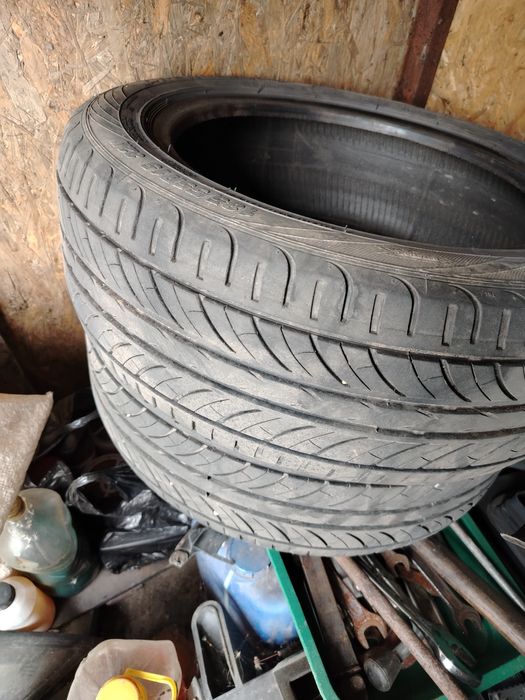 Продам почти новую летнюю резину 2 болона