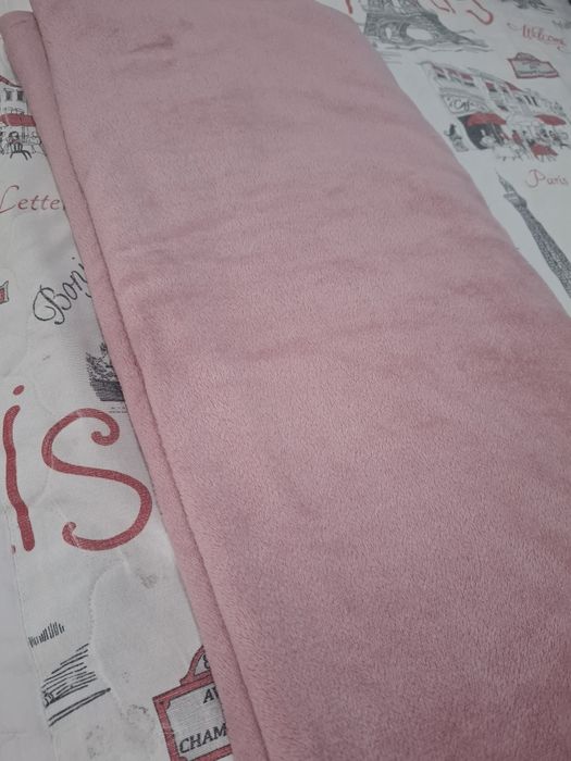 Розово плюшено одеяло размер220/230см