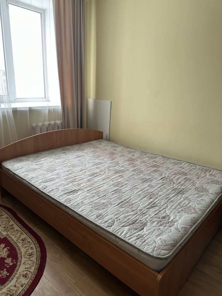 продается кровать