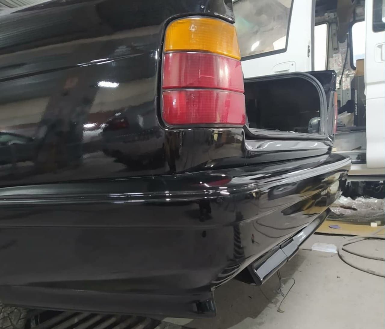 Бампер БМВ е34 Мерседес w124 w210 w124
