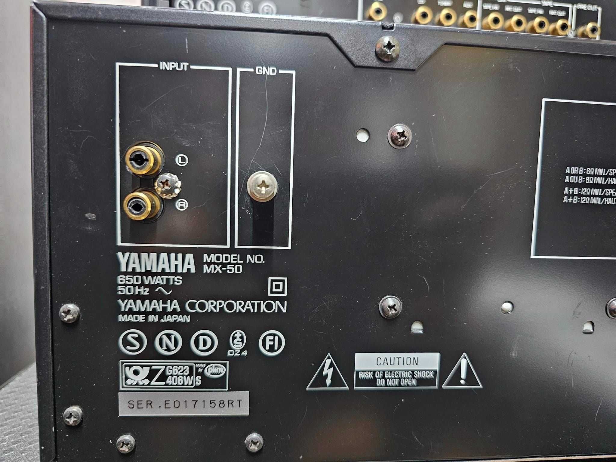 Yamaha  Крайно  стъпало И
Предусилвател