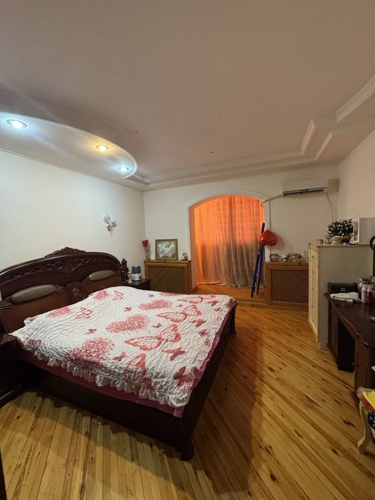 продам Квартиру 6 комнат 200кв/м срочно
