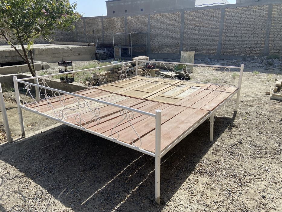 Тапчан , шефир , калама тарошалар сотилади