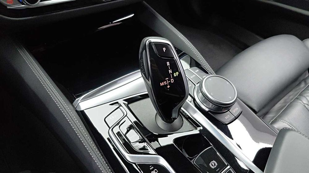 BMW 5-Series 530e M Sport