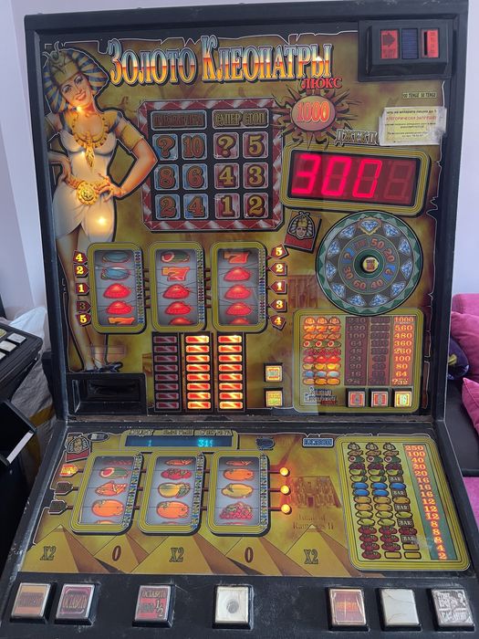 Продам игровой автомат Золото клеопатры.