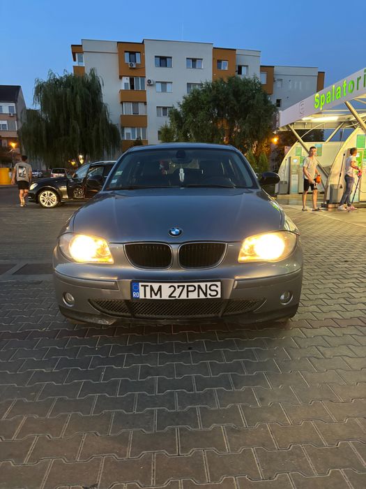 Vând bmw seria 1.