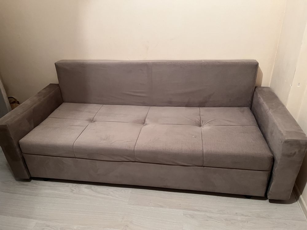 Продается диван почти новый