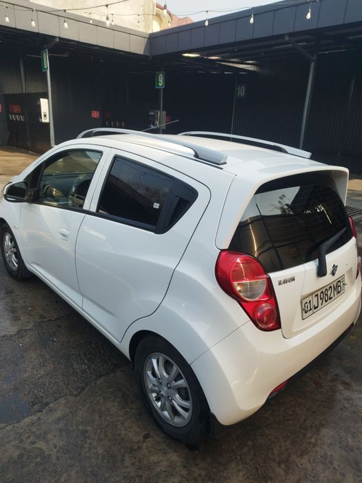 Srochna Spark, ravon r2 euro