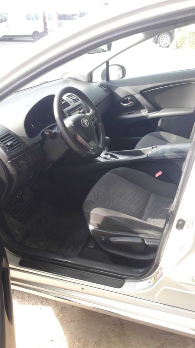 Toyota Avensis 1.8 cutie automata,defecta