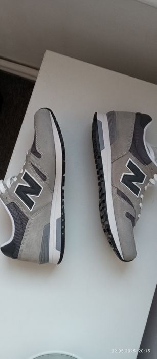 Adidași New Balance