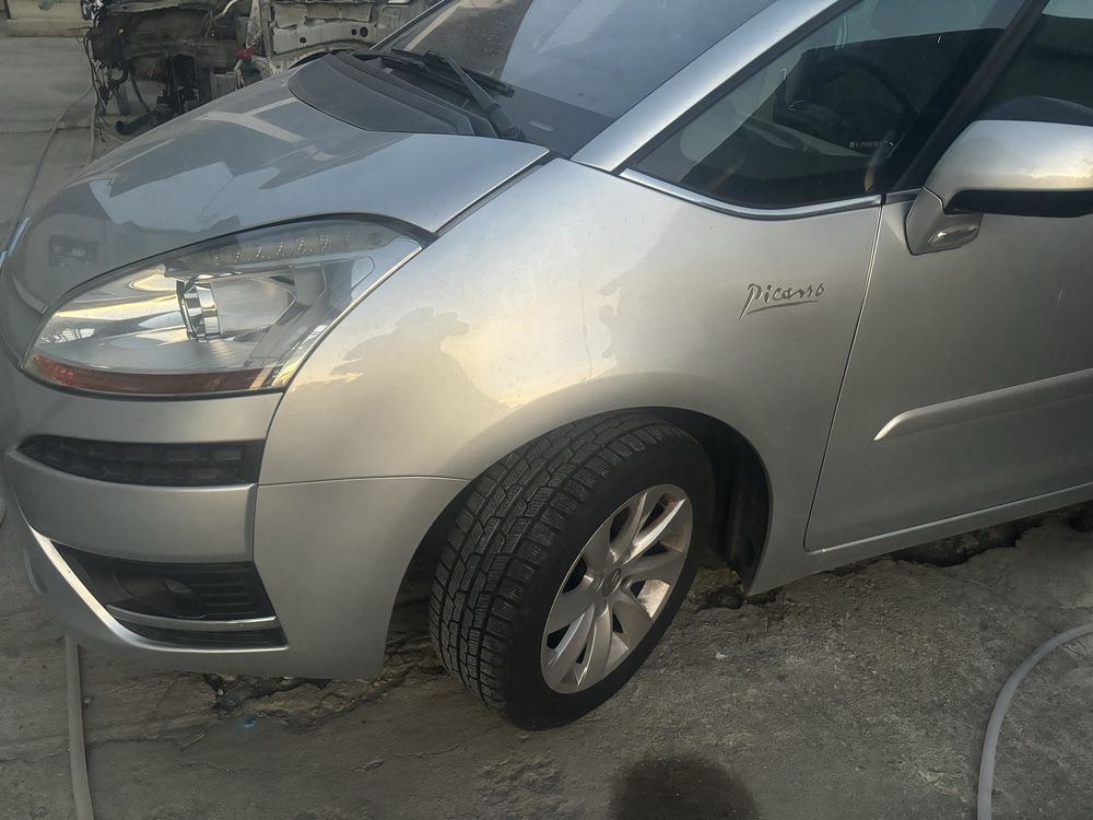 Aripă stanga /dreapta fata citroen c4 picaso