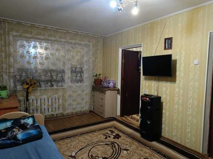 Продам 4 комнатную квартиру КЖБИ