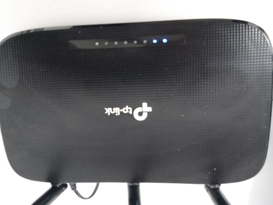 Router wireless  folosit cáteva luni