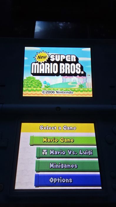 Vând 2 console nintendo ds I perfect funcționale modate !