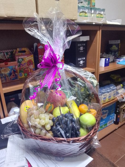 Фруктовая корзина на подарок