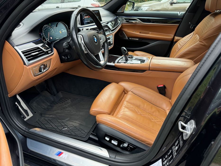 Bmw 750i / Long / 450 cp / Xdrive / 88000 km