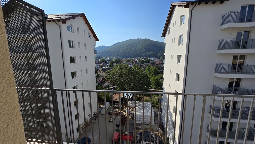 Închiriere apartament 3 camere • 75 mp • 2 băi • Etaj 5 • Loc parcare