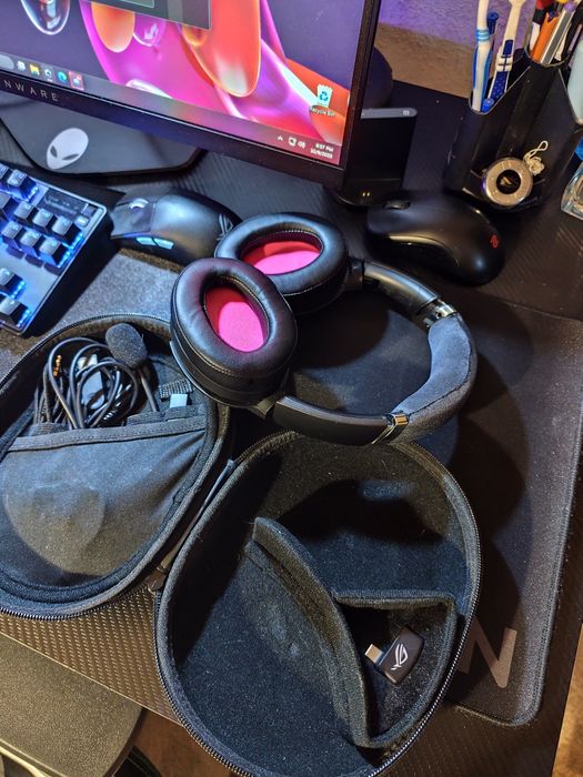 Vând Căști Asus Rog Strix Go 2.4 Wireless