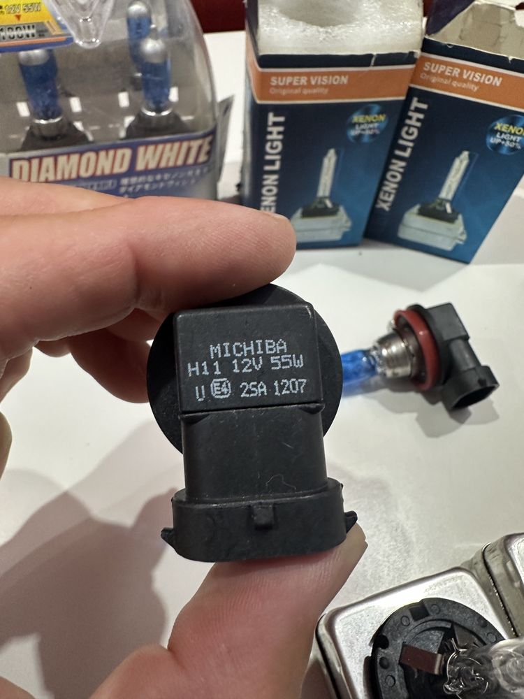 Bec Xenon D1S Halogen H11 HB4
