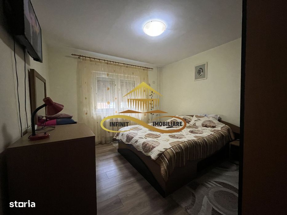 Inchiriez apartament 3 camere decomandate, Martir Horia, Bacău