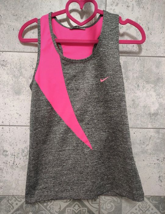 Maiou nike/ sport/ maieu